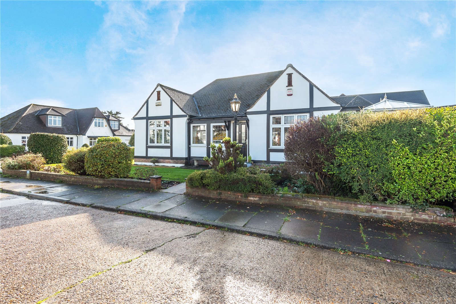 2 bedroom Bungalow for sale in Keswick Gardens, Ruislip, Middlesex, HA4