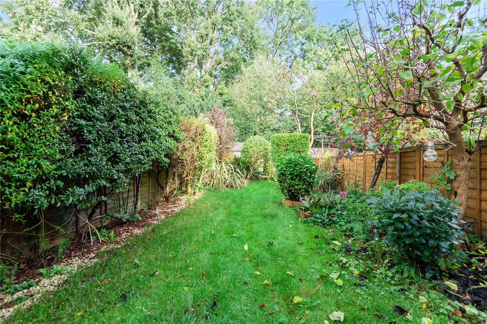 2 bedroom House for sale in Park Lane, Harefield, Uxbridge, Middlesex