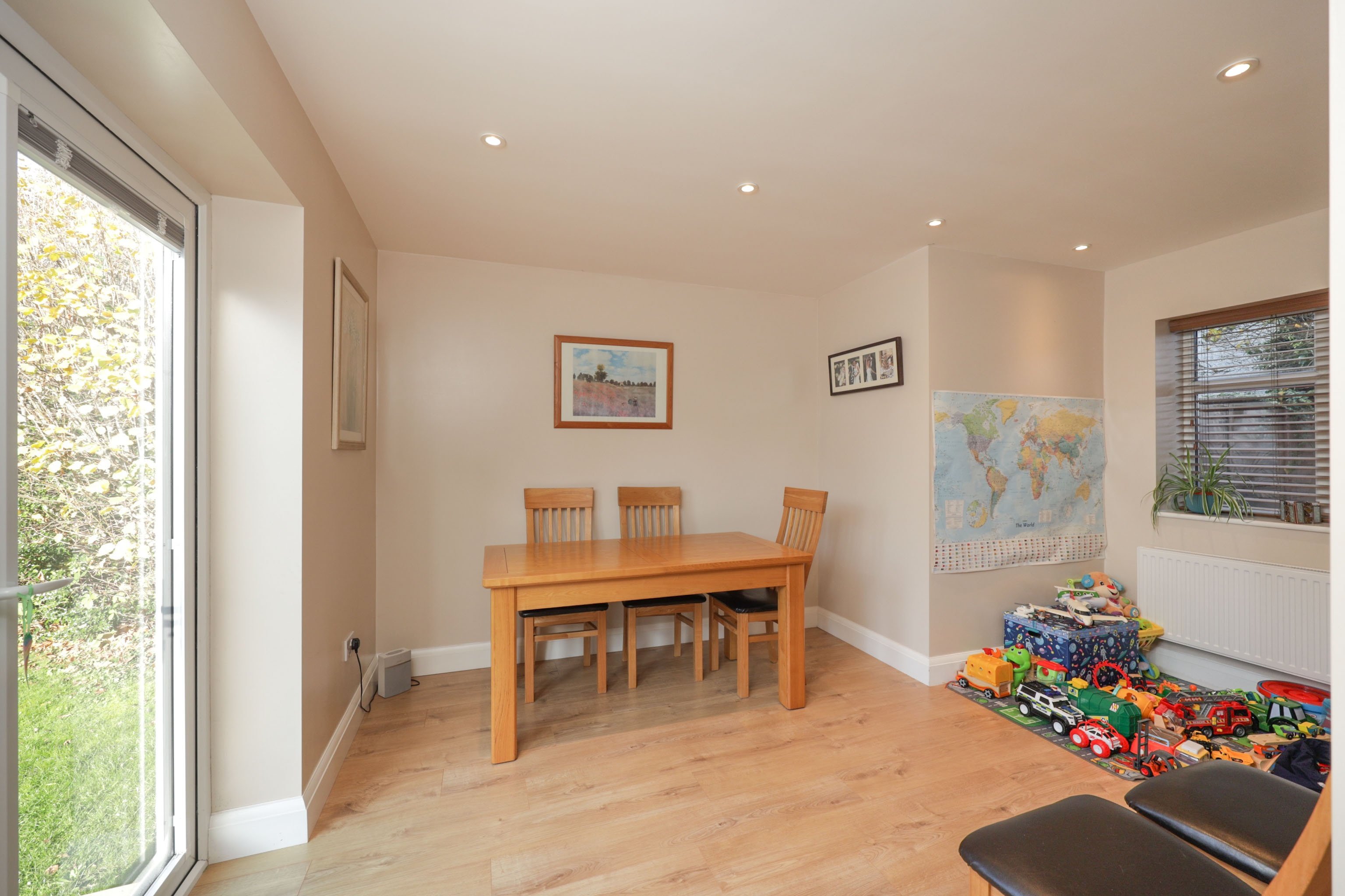 4 bedroom House for sale in Greenway, Pinner, Middlesex, HA5 Gibbs