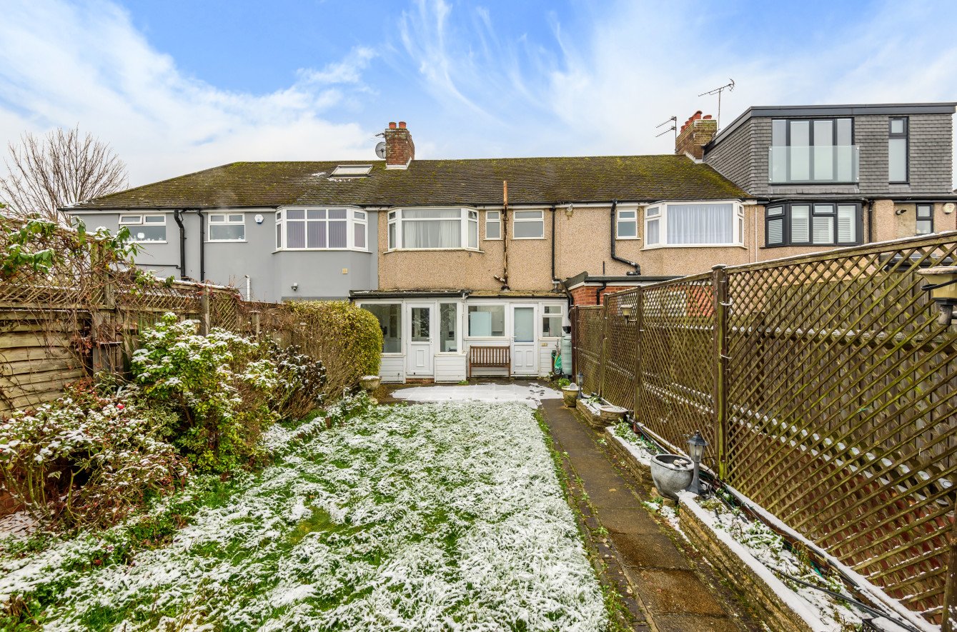 3 bedroom House for sale in Jubilee Drive, Ruislip, Middlesex, HA4