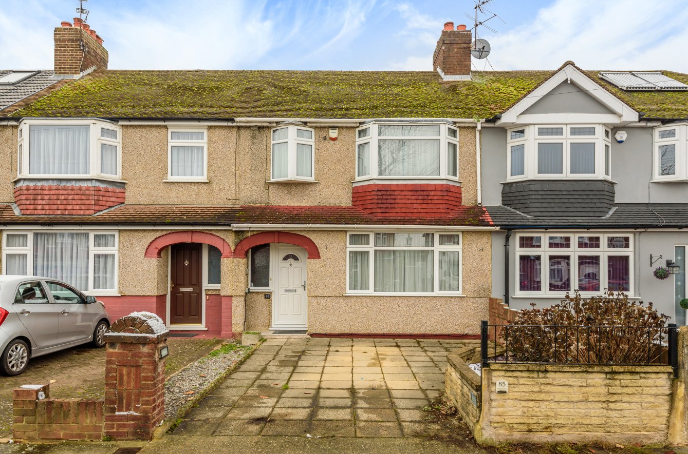 3 bedroom House for sale in Jubilee Drive, Ruislip, Middlesex, HA4