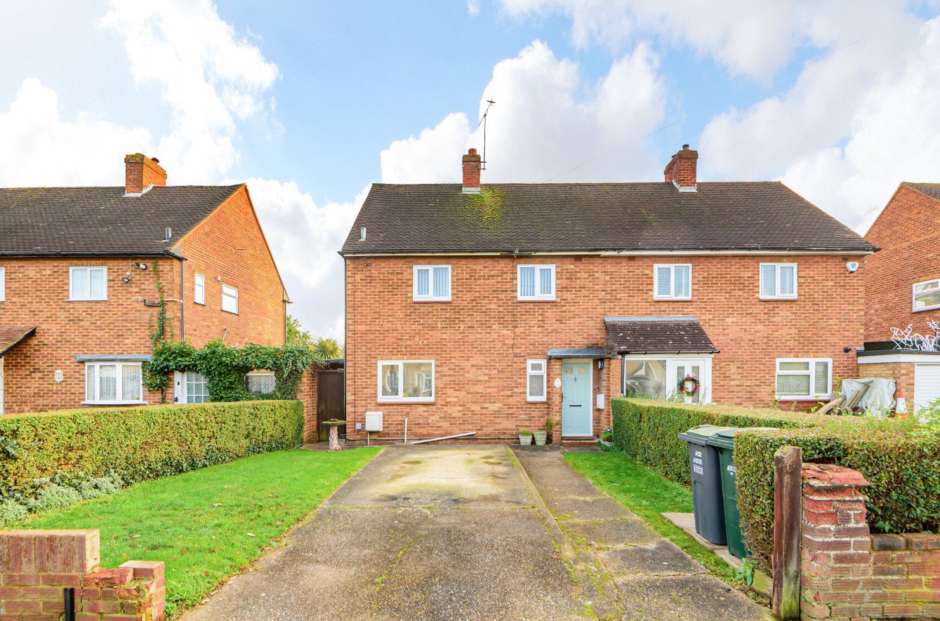 3 bedroom House for sale in Springwell Avenue, Mill End, Rickmansworth