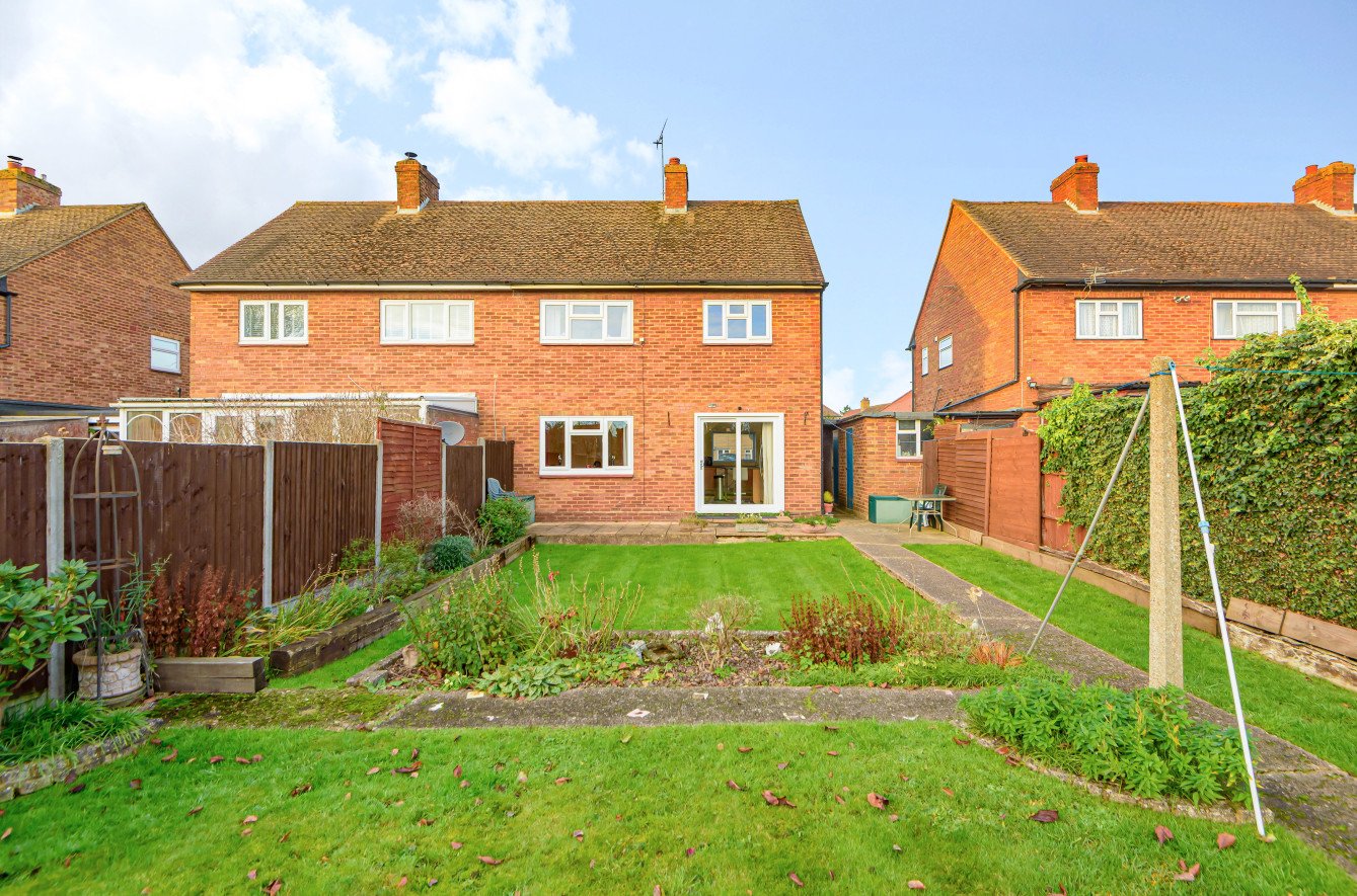 3 bedroom House for sale in Springwell Avenue, Mill End, Rickmansworth