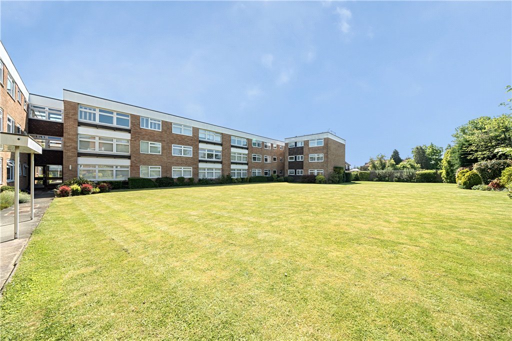 2 bedroom Flat/Apartment for sale in Osborne Court, Park View Road
