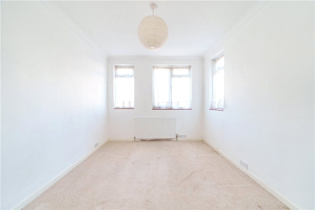 2 bedroom for sale in Hallowell Road, Northwood, Middlesex