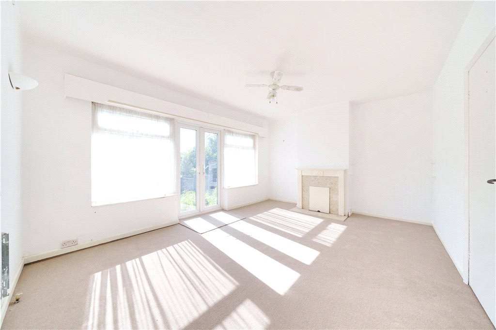 2 bedroom for sale in Hallowell Road, Northwood, Middlesex