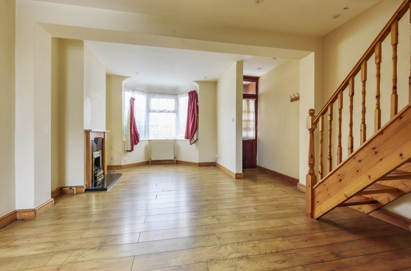 2 bedroom House for sale in Pinner Green, Pinner, Middlesex, HA5