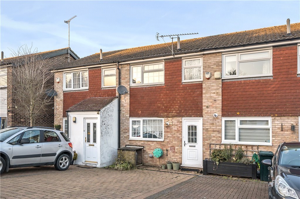 3 bedroom House for sale in Ladygate Lane, Ruislip, Middlesex, HA4