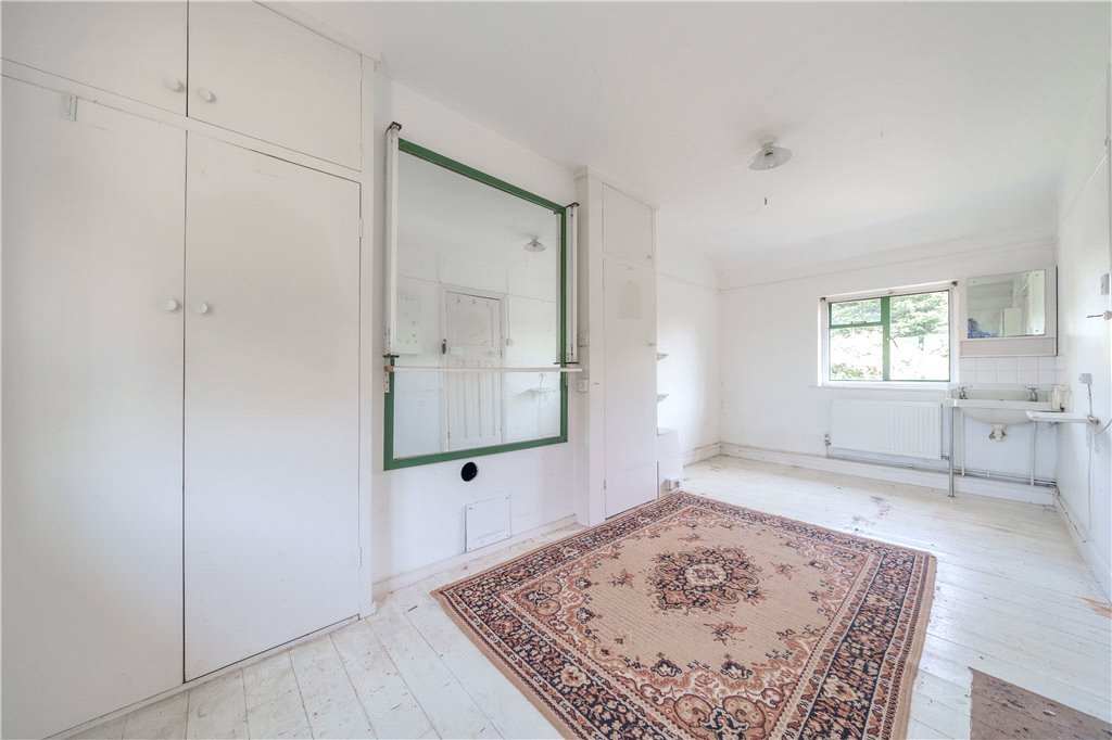 2 bedroom House for sale in Breakspear Road, Ruislip, Middlesex, HA4