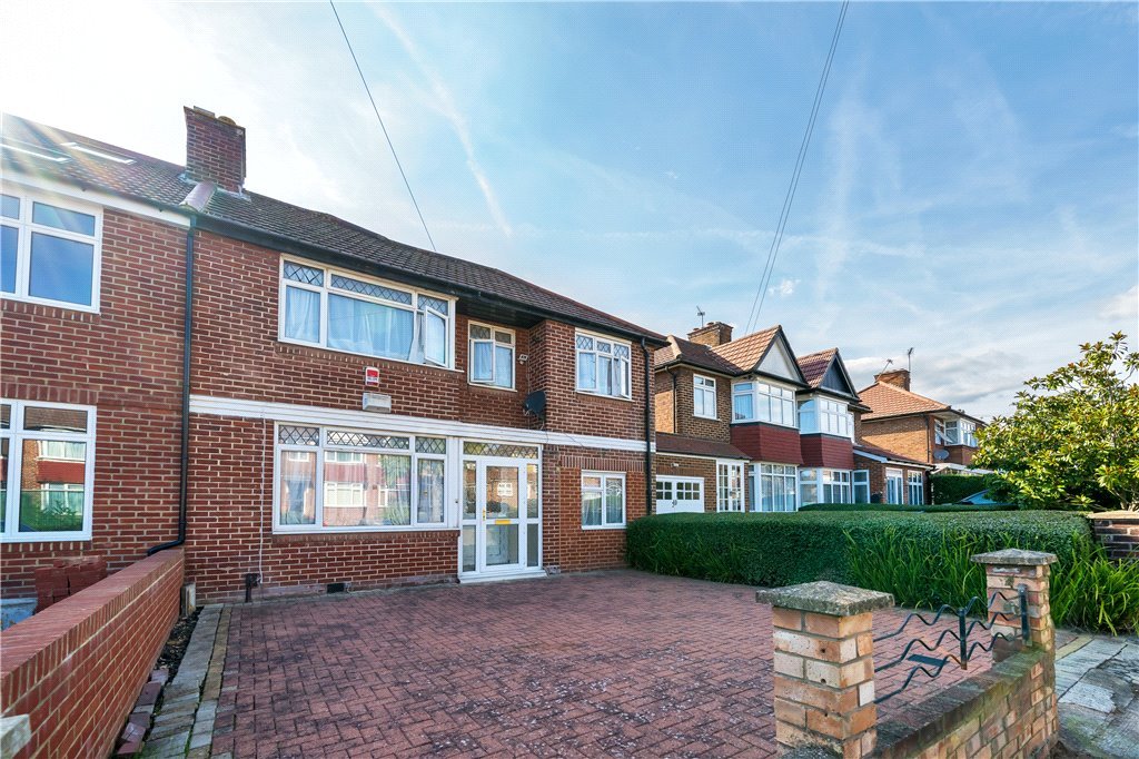 5 bedroom House for sale in Wetheral Drive, Stanmore, Middlesex, HA7