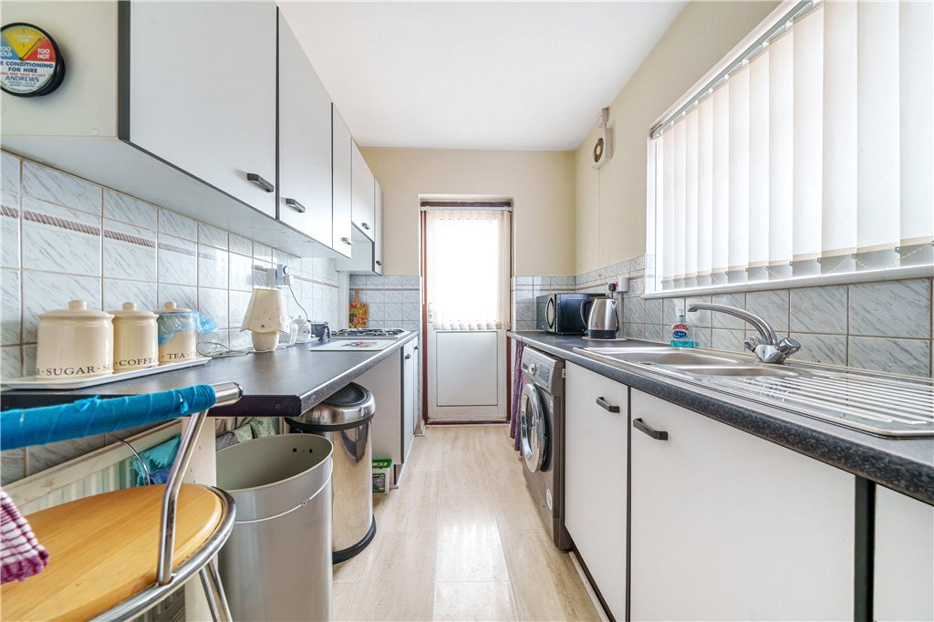 3 bedroom House for sale in Wingfield Way, Ruislip, Middlesex, HA4