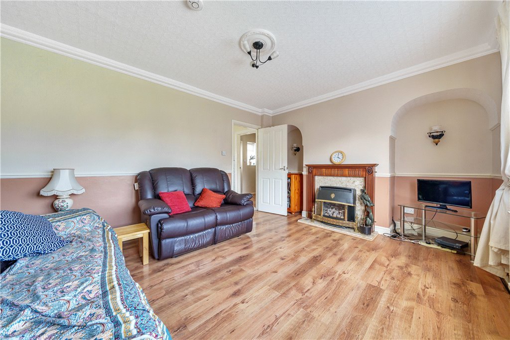 3 bedroom House for sale in Wingfield Way, Ruislip, Middlesex, HA4