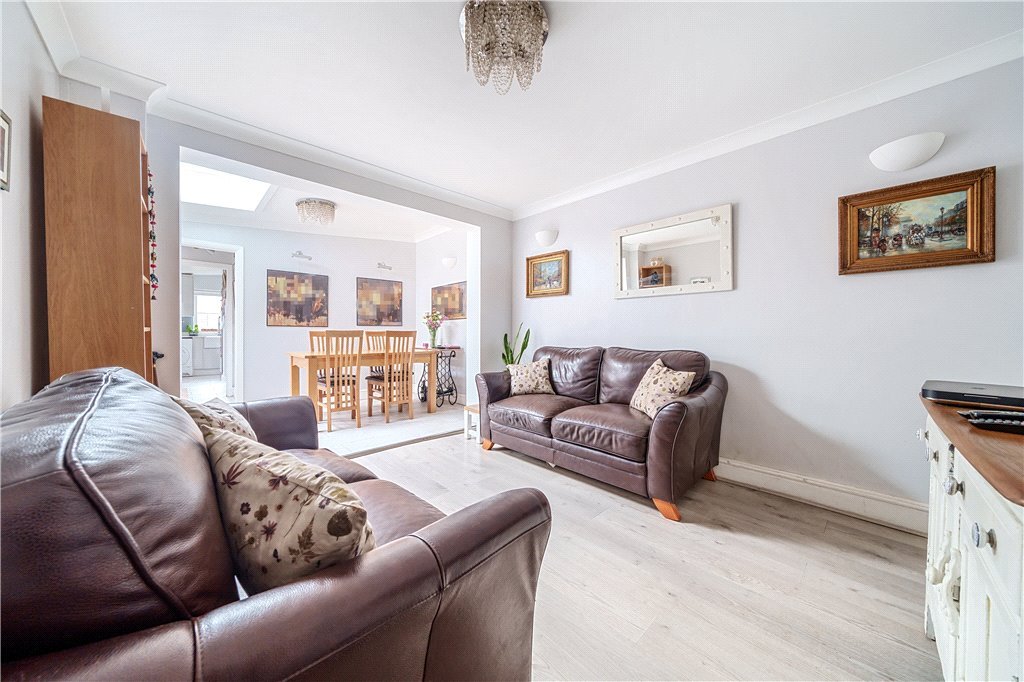2 bedroom House for sale in Newdigate Road, Harefield, Uxbridge
