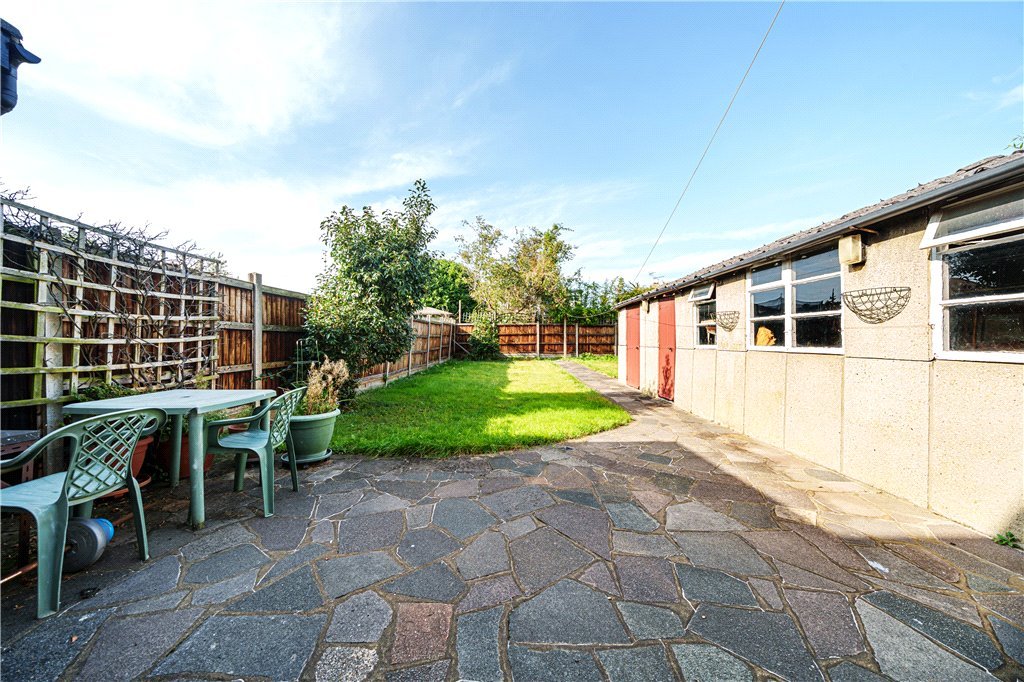 3 bedroom House for sale in Angus Drive, Ruislip, Middlesex, HA4