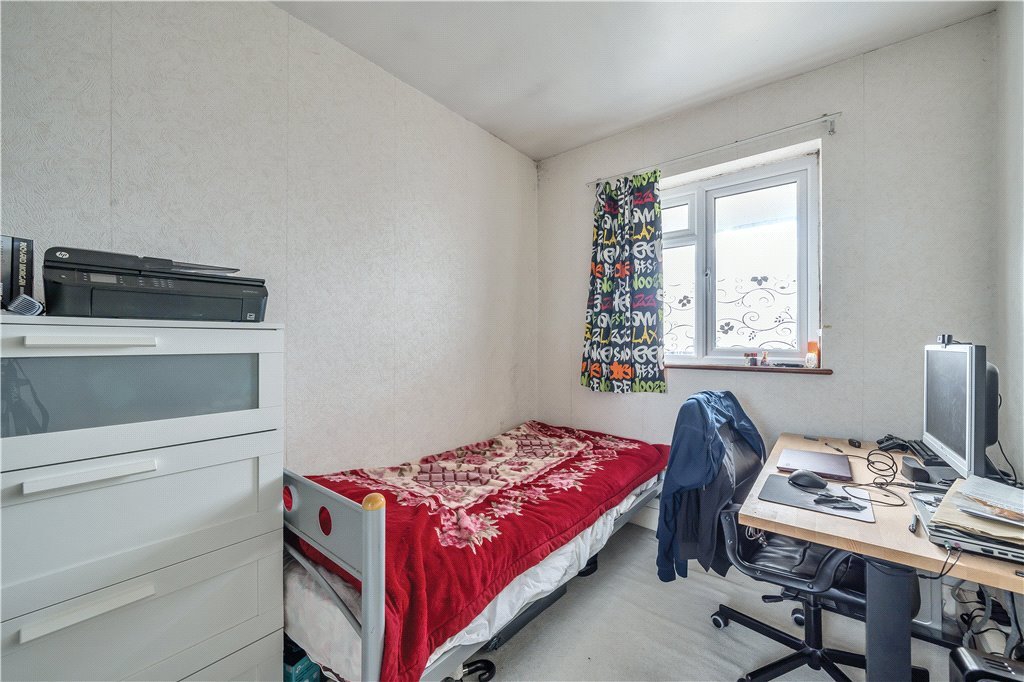 4 bedroom House for sale in Kenton Lane, Harrow, Middlesex, HA3 Gibbs