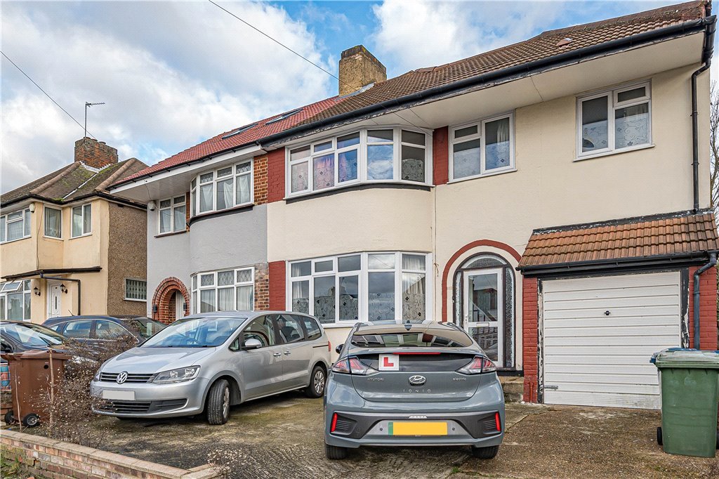 4 bedroom House for sale in Kenton Lane, Harrow, Middlesex, HA3 Gibbs Gillespie