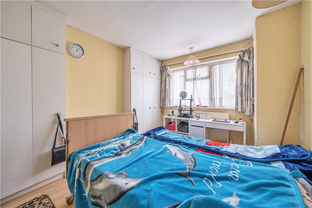 4 bedroom House for sale in Kenton Lane, Harrow, Middlesex, HA3 Gibbs