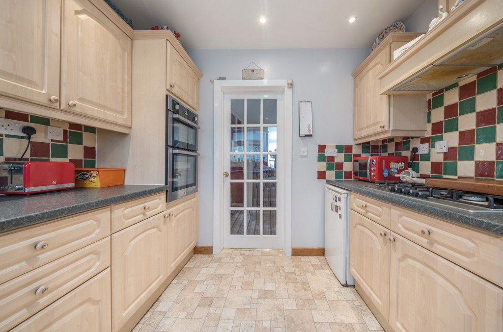 3 bedroom House for sale in Malmesbury Close, Pinner, Middlesex, HA5