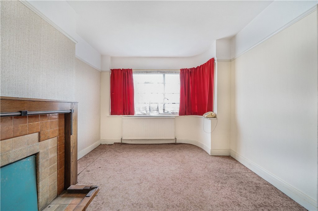 4 bedroom House for sale in Beverley Road, Ruislip, Middlesex, HA4 Gibbs Gillespie