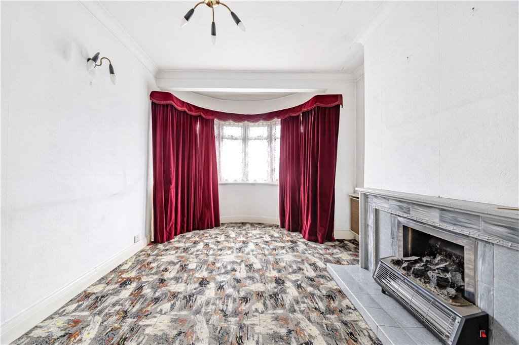 2 bedroom House for sale in Beverley Road, Ruislip, Middlesex, HA4