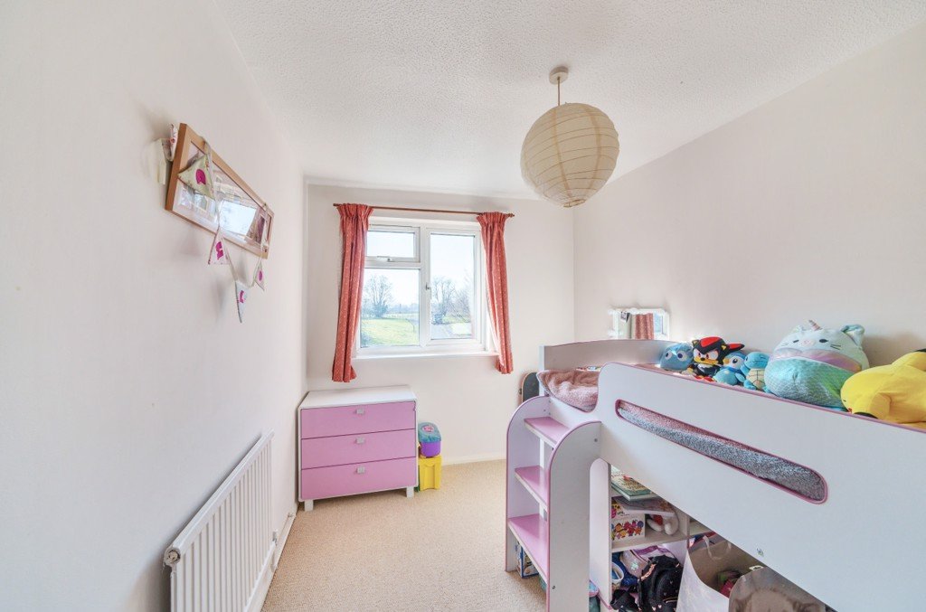 2 bedroom Flat/Apartment for sale in Mead Place, Berry Lane, Rickmansworth, Hertfordshire, WD3