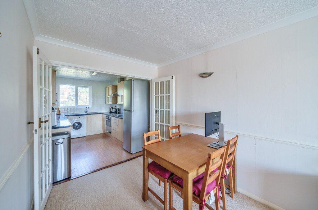 2 bedroom Flat/Apartment for sale in Mead Place, Berry Lane, Rickmansworth, Hertfordshire, WD3
