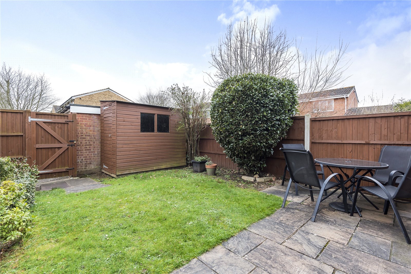 3 bedroom House for sale in Aylsham Drive, Ickenham, Uxbridge, UB10