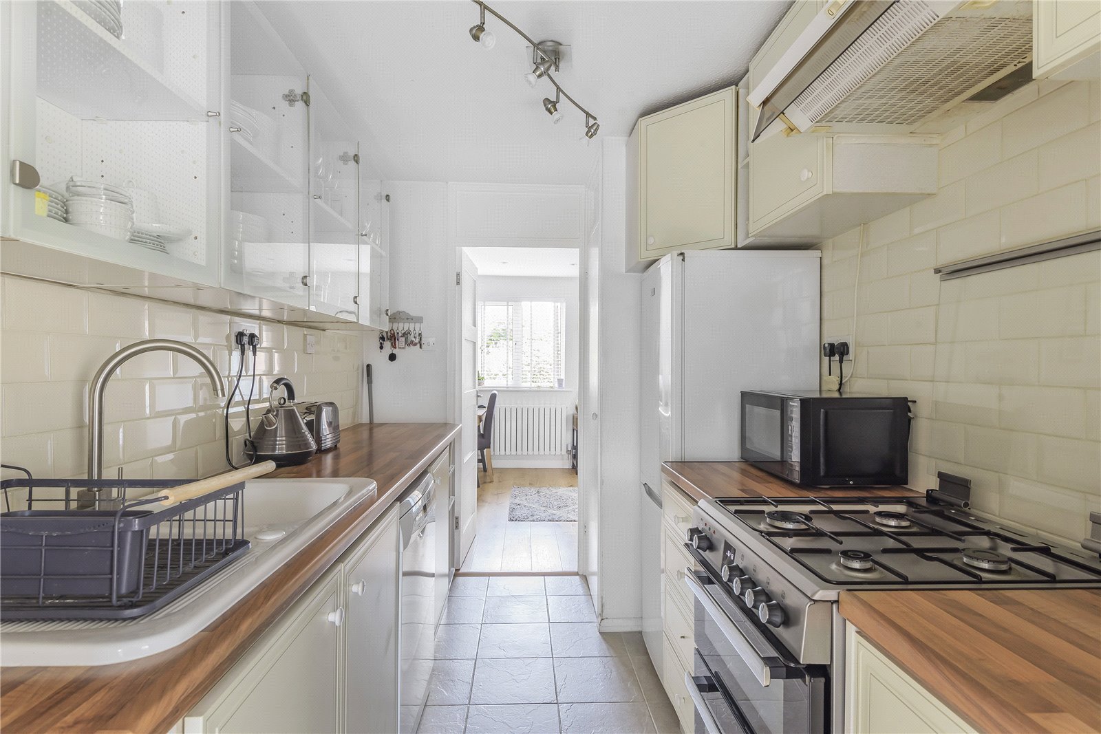 3 bedroom House for sale in Aylsham Drive, Ickenham, Uxbridge, UB10