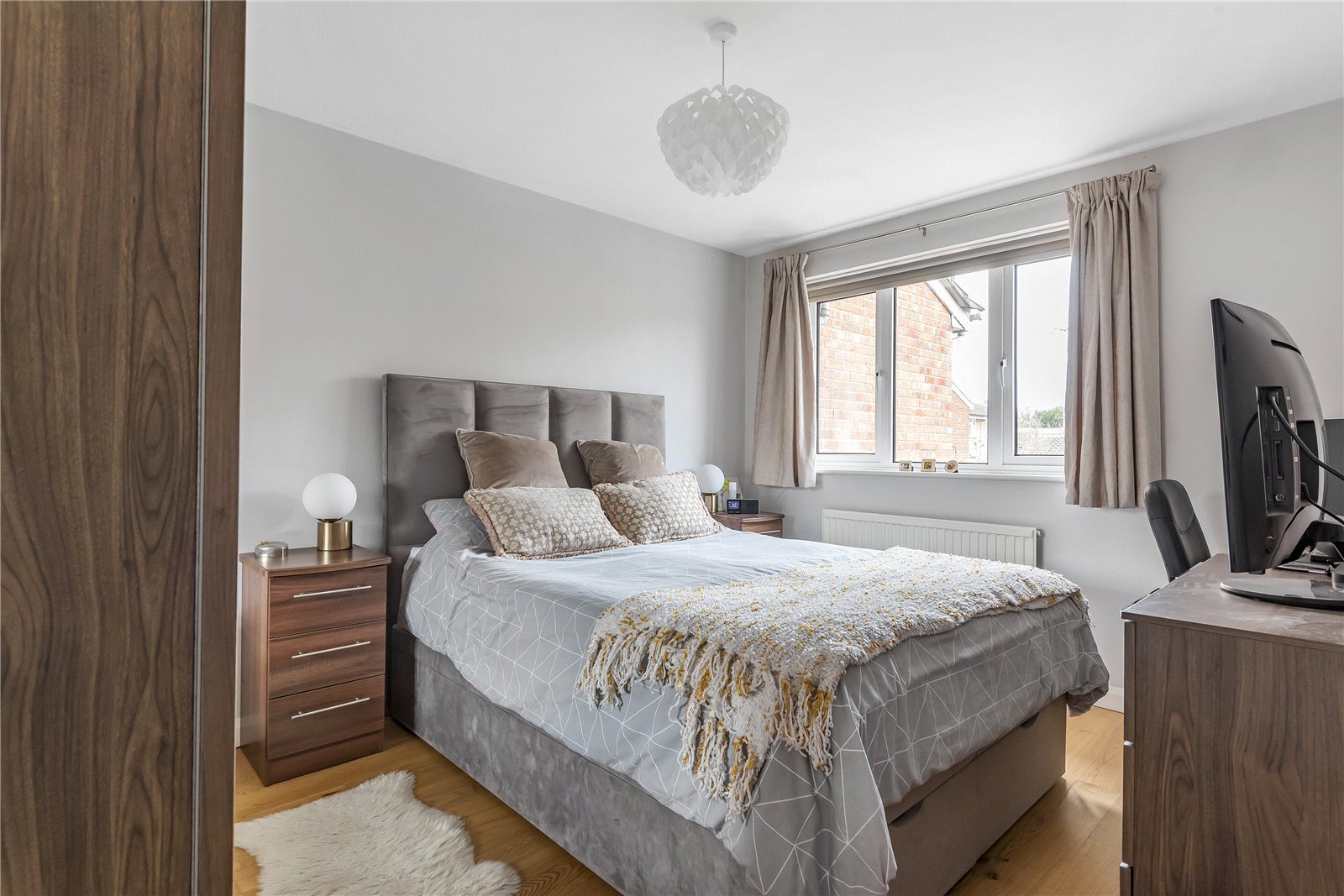 3 bedroom House for sale in Aylsham Drive, Ickenham, Uxbridge, UB10