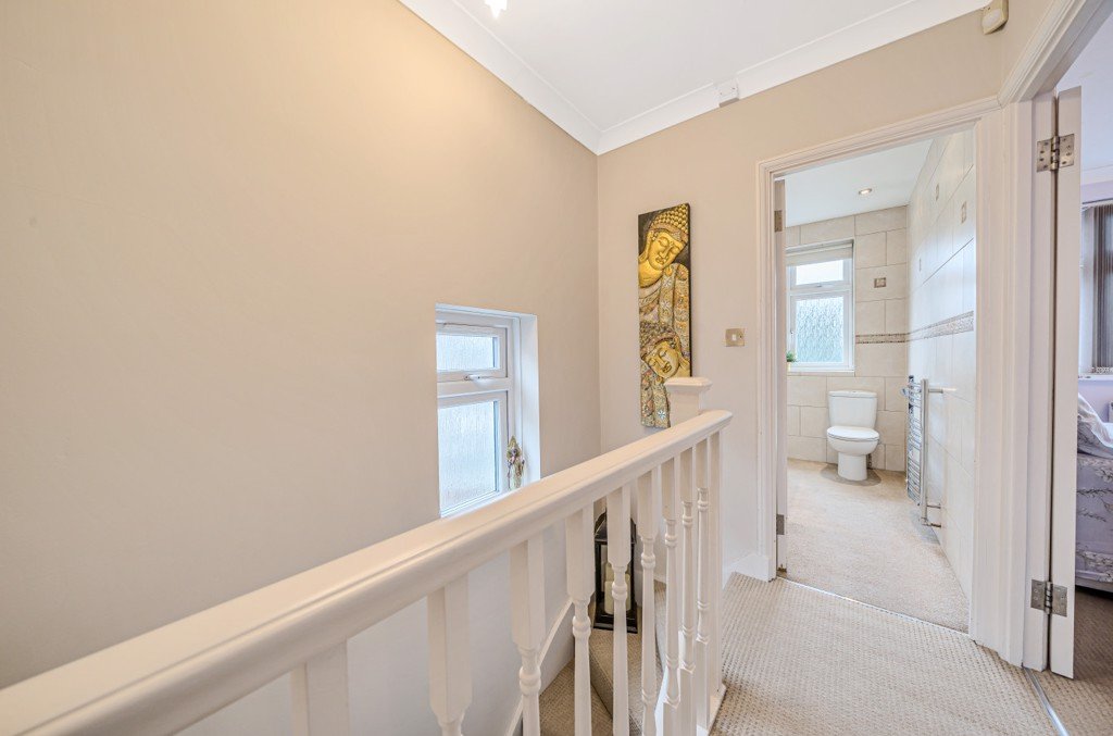 3 bedroom House for sale in Blacklands Drive, Hayes, Middlesex, UB4