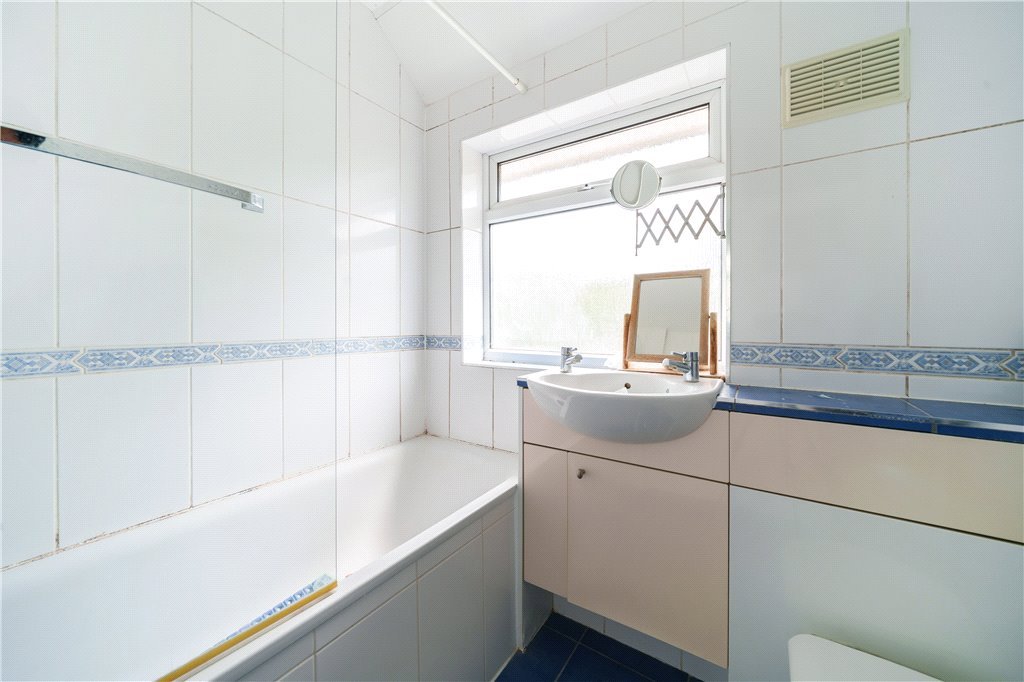 3 bedroom House for sale in Robin Hood Way, Greenford, UB6 Gibbs