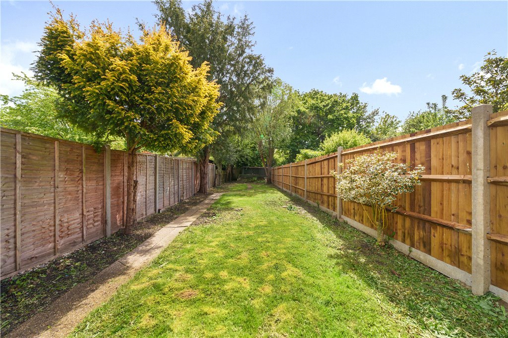 3 bedroom House for sale in Robin Hood Way, Greenford, UB6 Gibbs