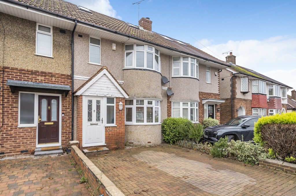 3 bedroom House for sale in Westfield Way, Ruislip, Middlesex, HA4