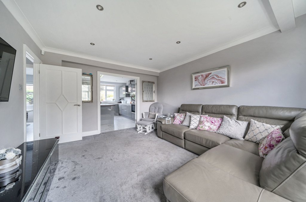4 bedroom House for sale in Sherington Avenue, Pinner, Middlesex, HA5