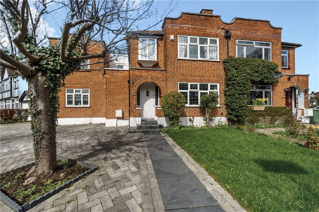 4 bedroom House for sale in Sherington Avenue, Pinner, Middlesex, HA5