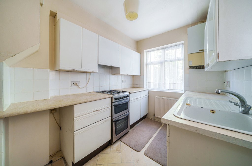 2 bedroom for sale in Connell Crescent, Ealing, London, W5 Gibbs Gillespie