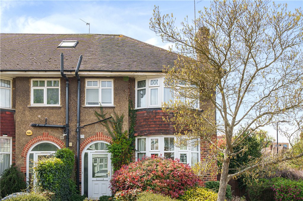 3 bedroom House for sale in Cleveland Road, Ealing, W13 Gibbs Gillespie