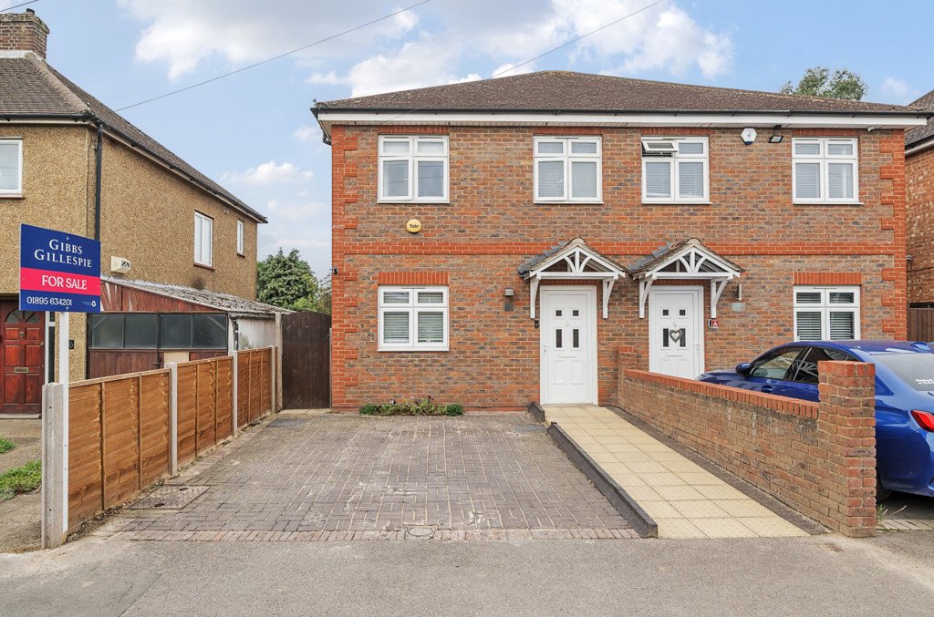3 bedroom House for sale in Northolt Avenue, Ruislip, Middlesex, HA4