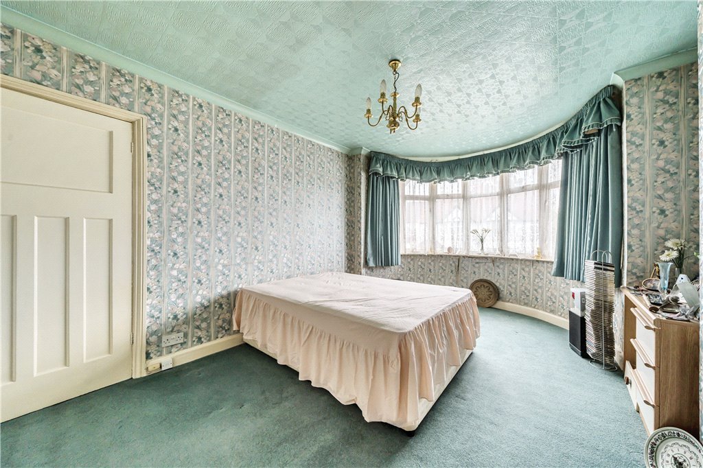 4 bedroom House for sale in Village Way, Pinner, Middlesex, HA5 Gibbs