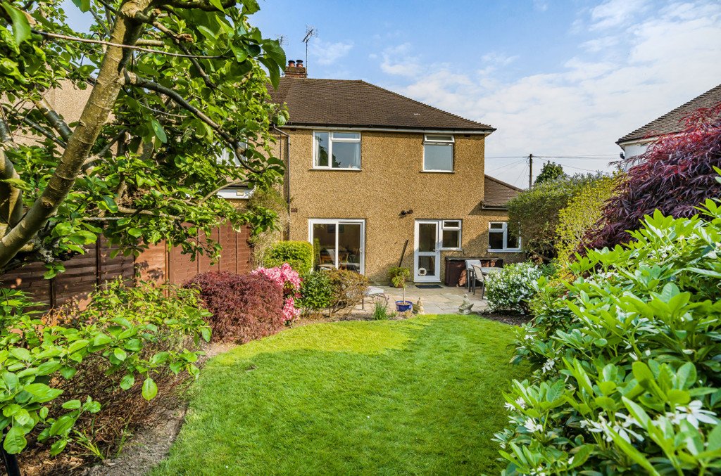3 bedroom House for sale in Tudor Way, Rickmansworth, WD3 Gibbs Gillespie