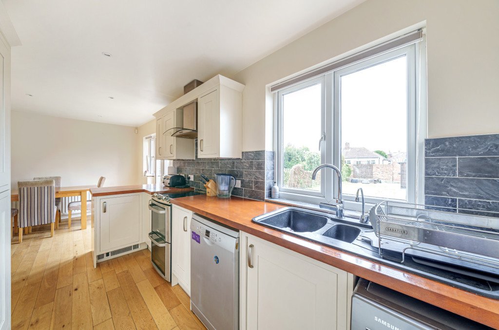 3 bedroom House for sale in Angus Drive, Ruislip, Middlesex, HA4
