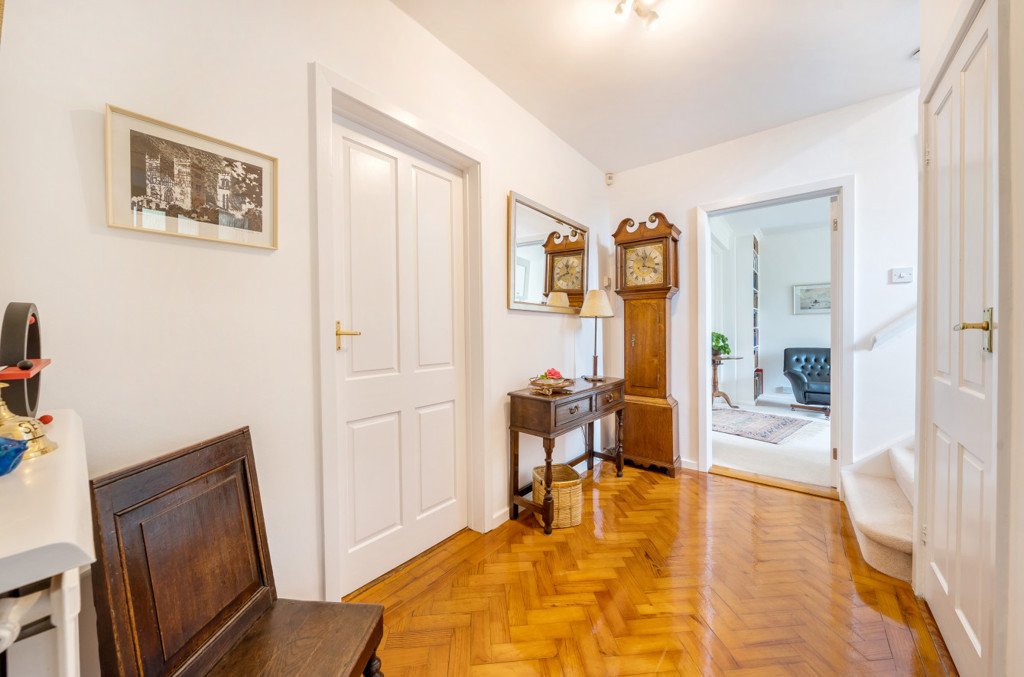 4 bedroom House for sale in Latchmoor Way, Gerrards Cross