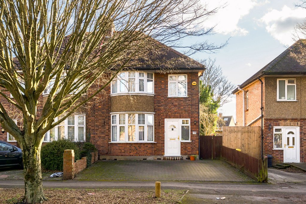 3 bedroom House for sale in Pield Heath Road, Hillingdon, Middlesex