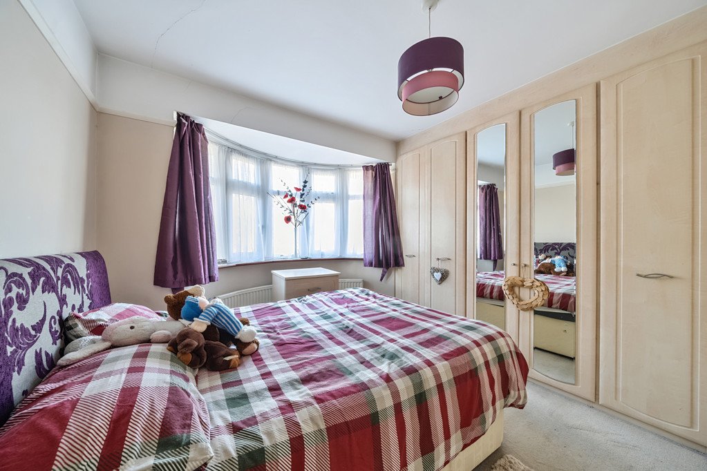 3 bedroom House for sale in Pield Heath Road, Hillingdon, Middlesex