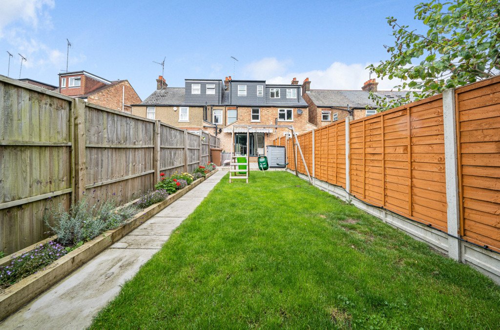 3 bedroom House for sale in Ebury Road, Rickmansworth, Hertfordshire