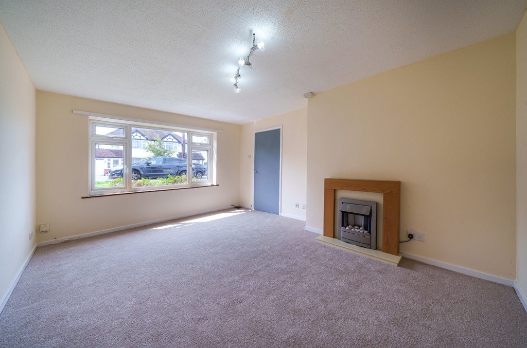 3 bedroom House for sale in Oaklands Avenue, Watford, Hertfordshire