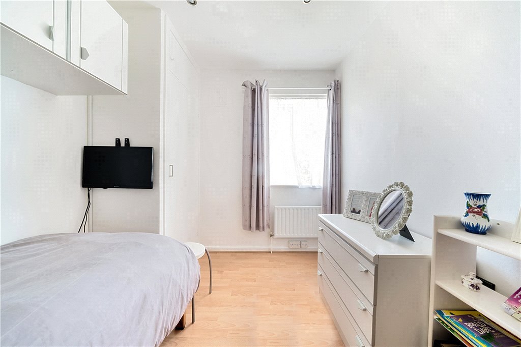 3 bedroom House for sale in Coombe Drive, Ruislip, Middlesex, HA4