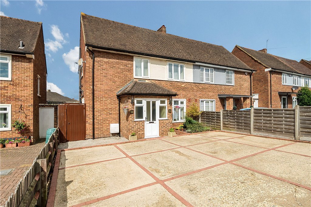 3 bedroom House for sale in Coombe Drive, Ruislip, Middlesex, HA4