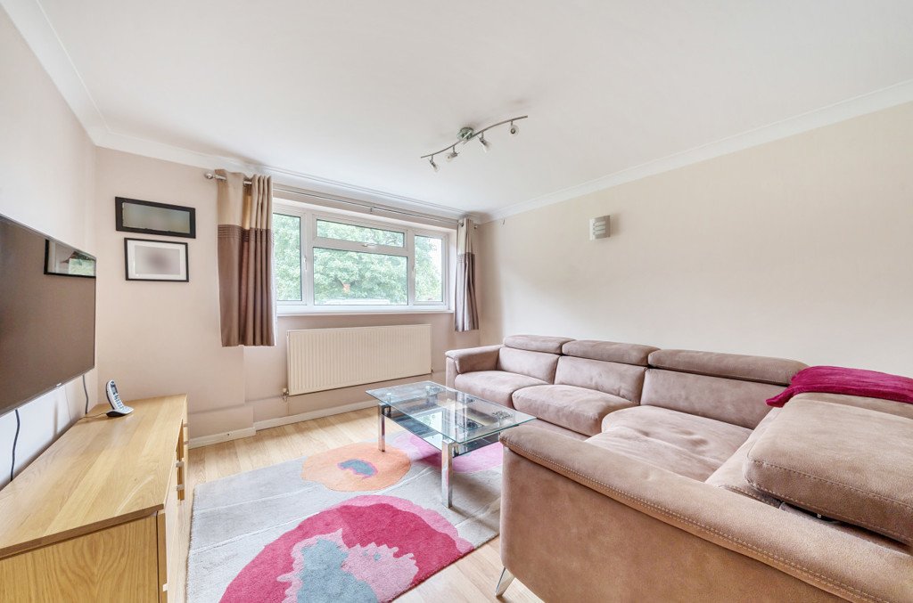 3 bedroom House for sale in Sycamore Road, Croxley Green, Rickmansworth, Hertfordshire, WD3