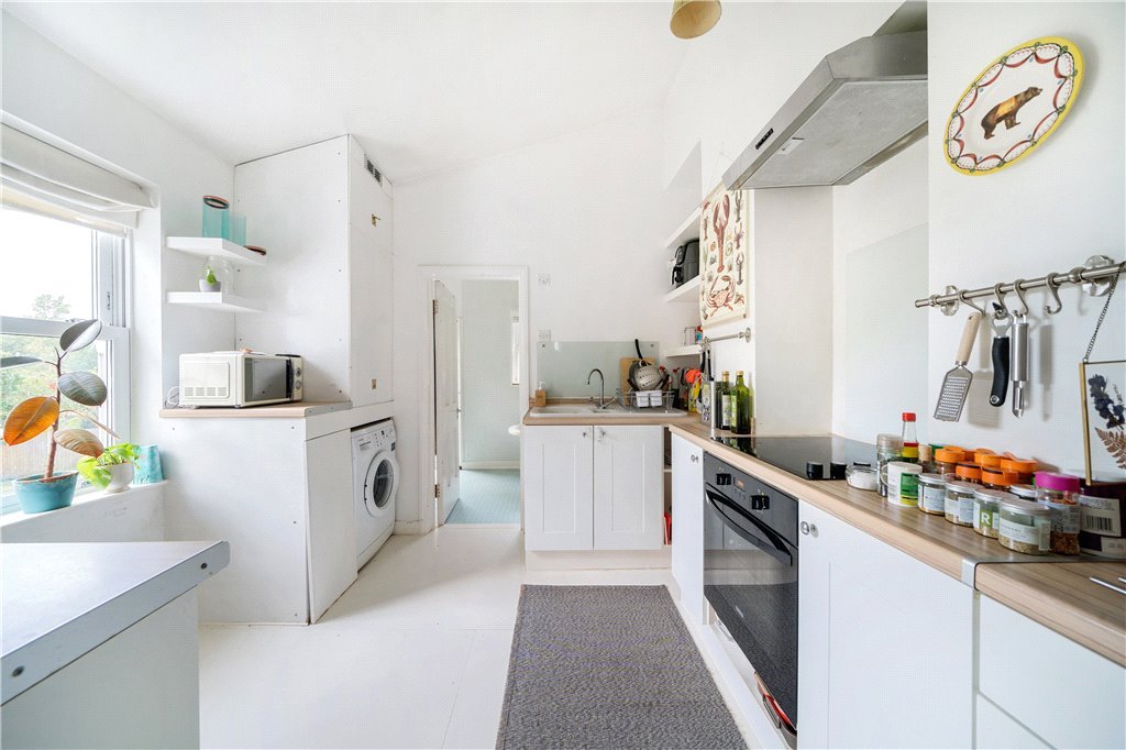 2 bedroom for sale in Green Lane, Hanwell, London, W7